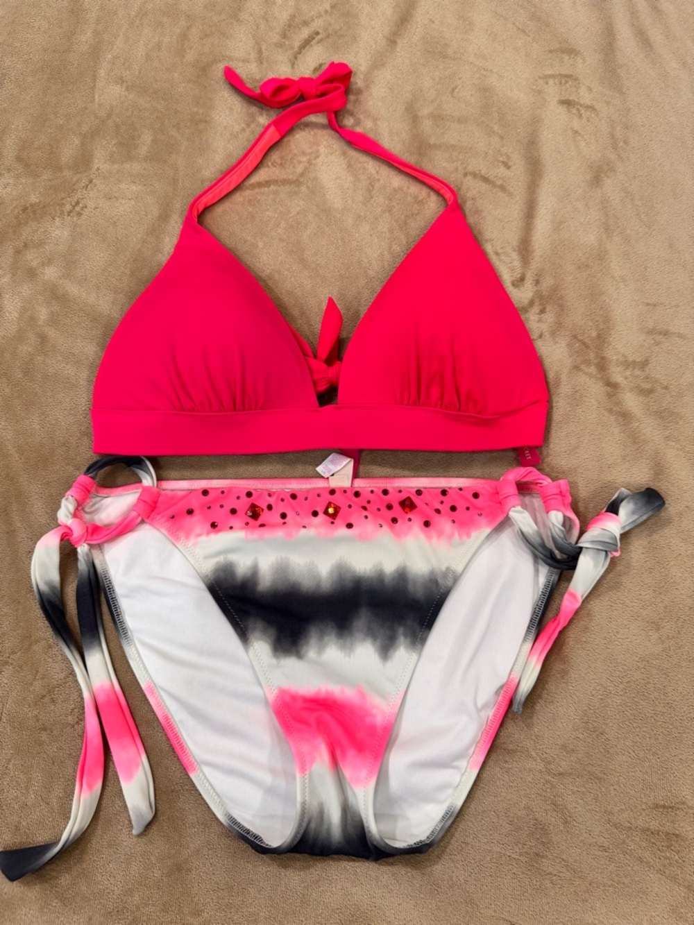 Women’s Pink Halter Bikini Set with Tie-Dye Bottoms size L